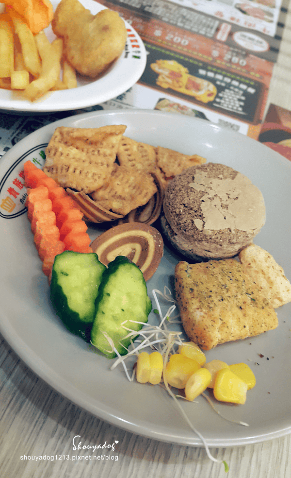 【牛排館】用眼神趕客人的貴族世家-桃園國際店(鮮饌館)