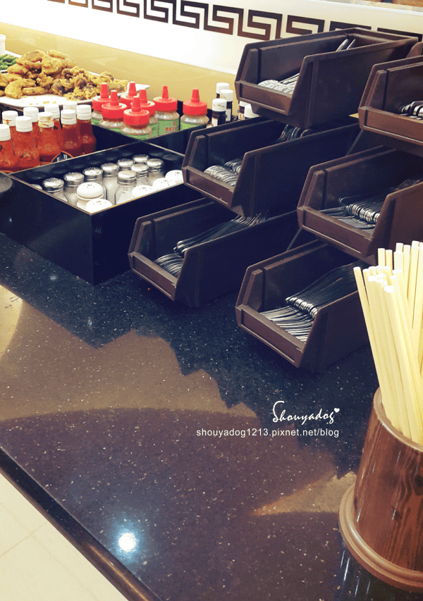 【牛排館】用眼神趕客人的貴族世家-桃園國際店(鮮饌館)