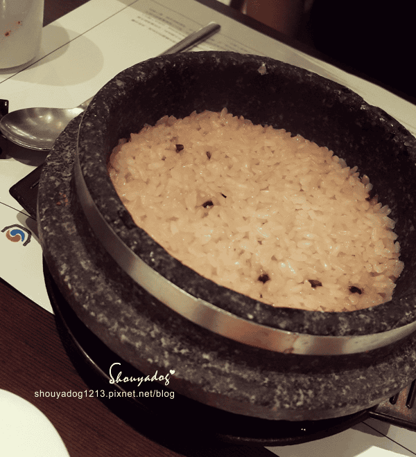 【韓式料理】難得和抽抽約會來吃吃涓豆腐