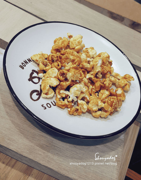 【點心零嘴】可以一次吃到三種口味的卡滋 open! 爆米花分