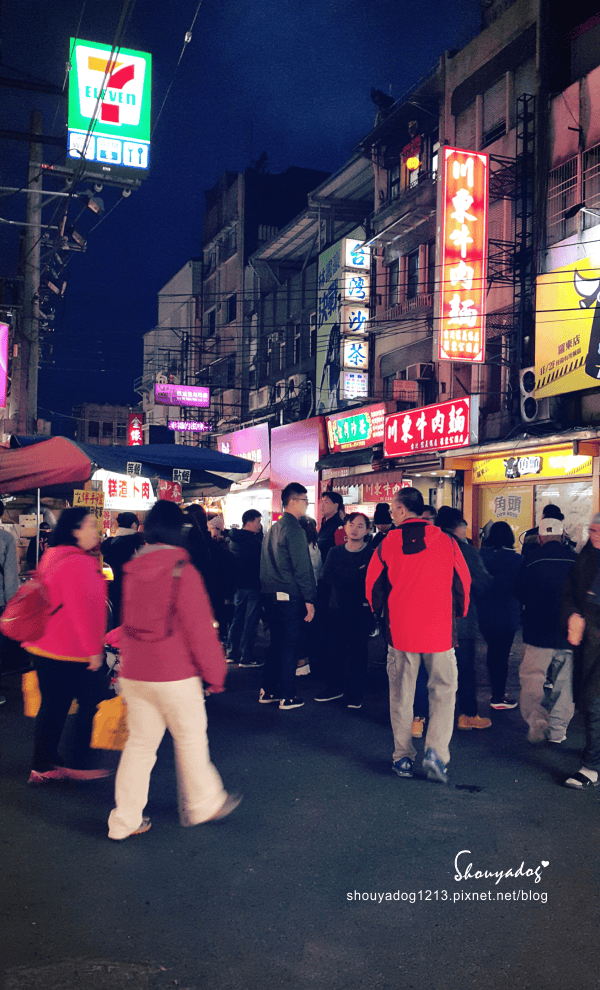 【觀光景點】寄生在住宅巷弄裡的羅東夜市