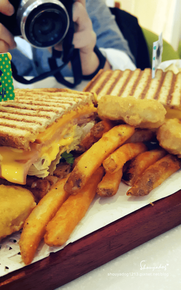 【複合式餐廳】板橋捷運新埔站美食 充滿夢幻少女心的Oyami