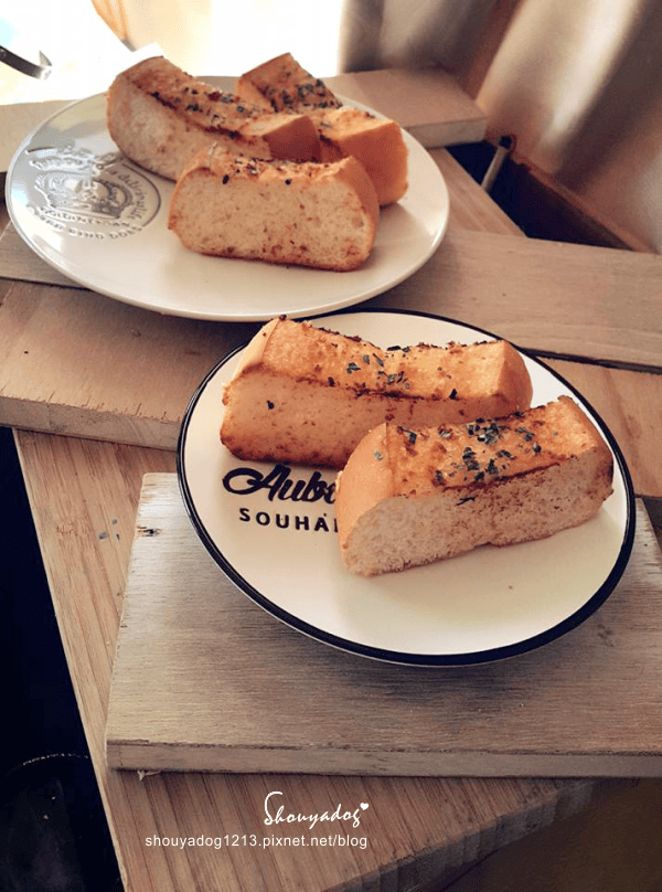 【逛街購物】DAISO大創的好用麵包刀