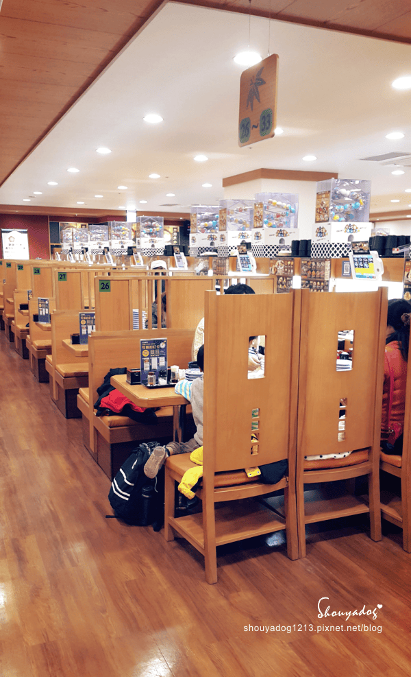 【迴轉壽司】可以玩扭蛋的くら寿司 藏壽司 in JC Par