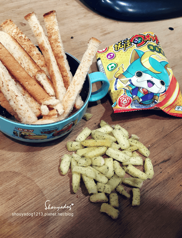 【零食餅乾】又被小細菌發現 妖怪手錶海苔薯條