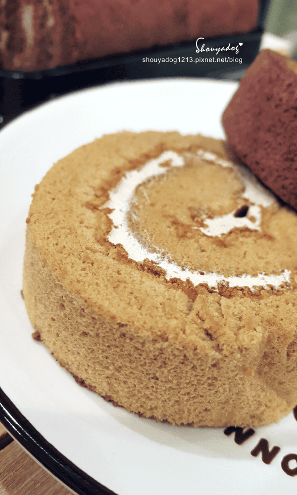 【甜點蛋糕】全聯自家甜點品牌 we sweet 雙色卷蛋糕