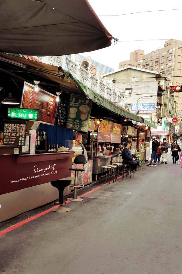 【炸物小舖】超好吃的五分埔廟街現炸脆皮大雞排