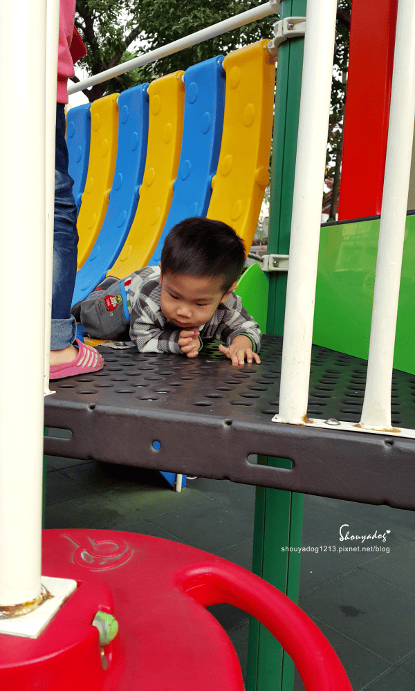 【觀光景點】逛街購物蹓小孩吃點心一次完成的五分埔公園