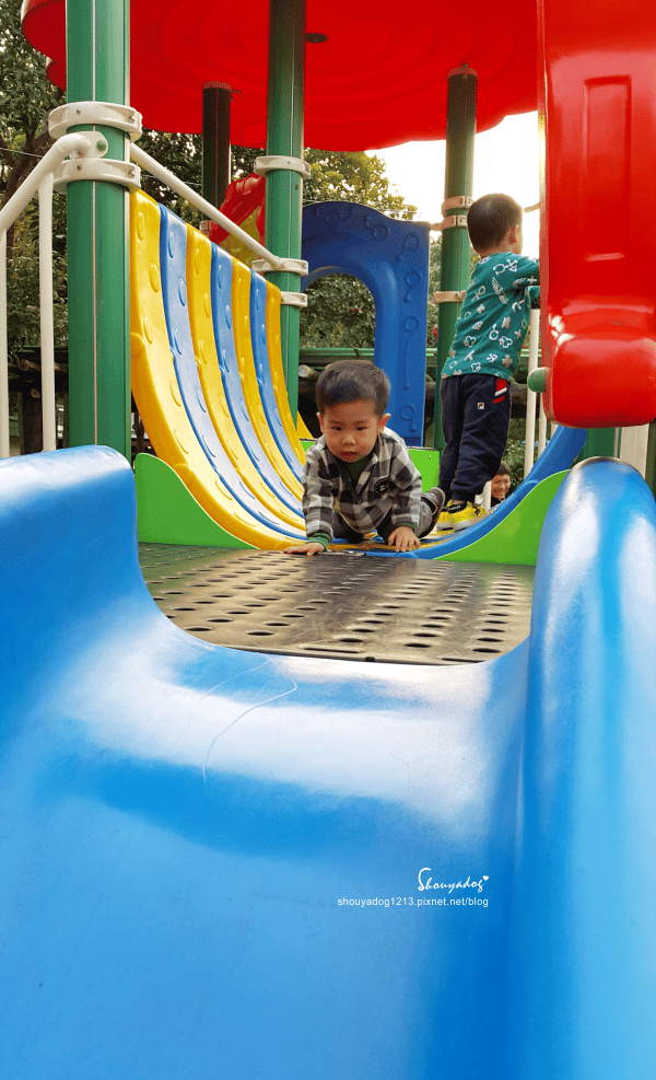【觀光景點】逛街購物蹓小孩吃點心一次完成的五分埔公園