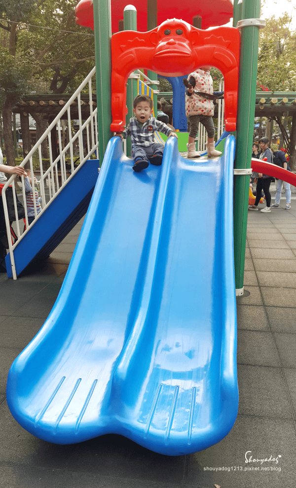 【觀光景點】逛街購物蹓小孩吃點心一次完成的五分埔公園