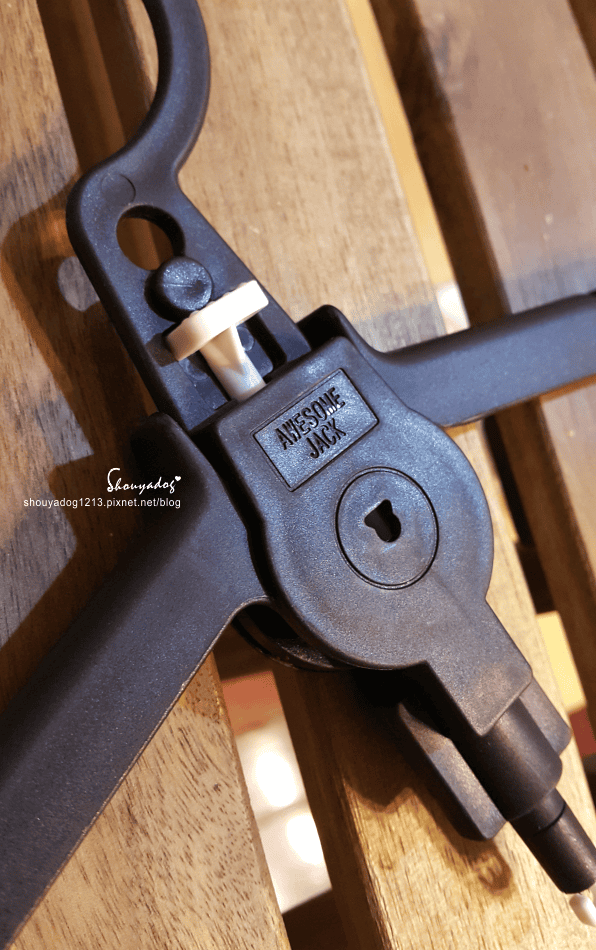 【生活用品】獨家專利一秒收衣 好紳架 創意摺疊護衣架 超質感典藏版X龐克黑輕巧版