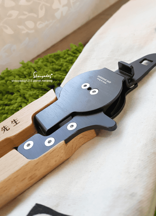 【生活用品】獨家專利一秒收衣 好紳架 創意摺疊護衣架 超質感典藏版X龐克黑輕巧版