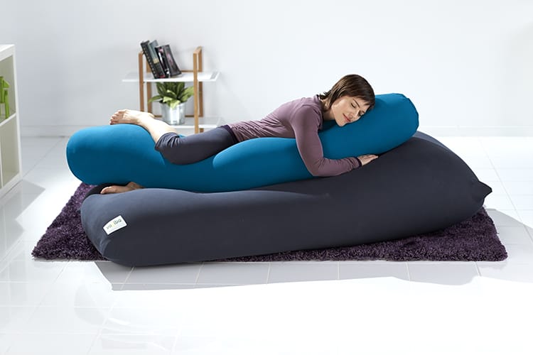 【居家用品】懶骨頭專家 Yogibo 悠式生活 超服貼好塑形沙發 抱枕 月亮枕 紓壓床