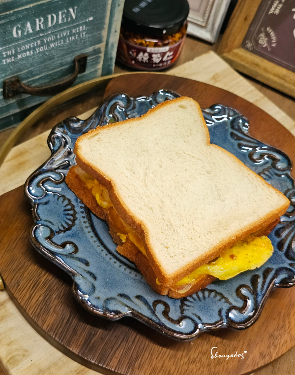 【好吃堅果辣醬推薦】初誠良物 辣蜀仁川味堅果脆醬 不管吃什麼