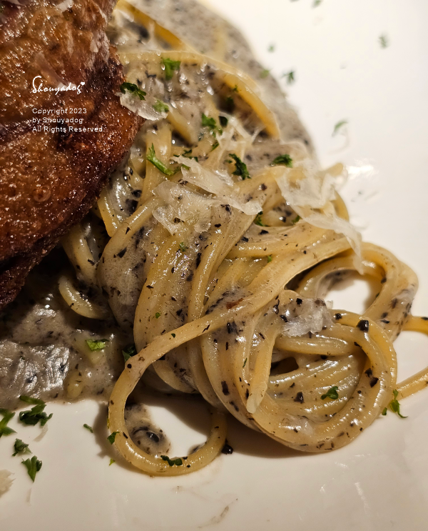 【台北餐酒館】嵩SUNG 法式黑松露油封鴨腿 南洋參巴醬碳烤