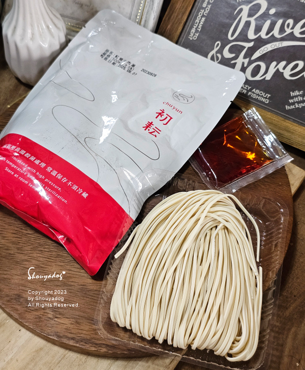 【乾拌麵開箱】初耘牛肉麵評價 好吃牛肉麵在這裡 紅燒牛肉麵 