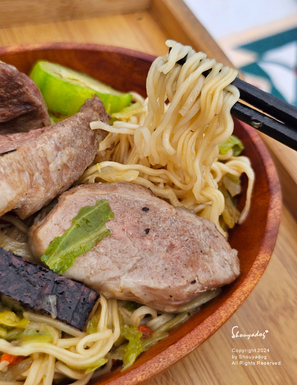 【麵食】風神拌麵來了!經典辛香椒麻寬麵X古早味蔥香雞汁麵X溫