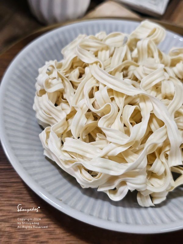 【麵食】風神拌麵來了!經典辛香椒麻寬麵X古早味蔥香雞汁麵X溫