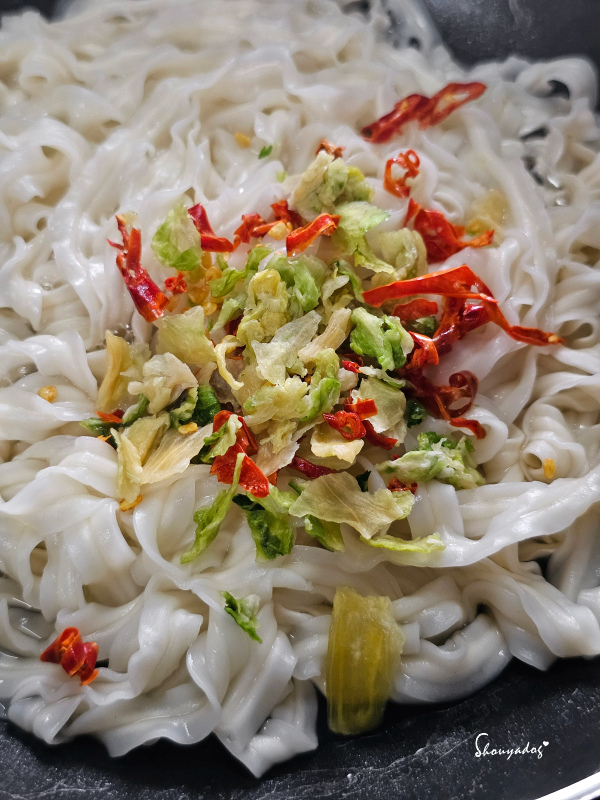 【麵食】風神拌麵來了!經典辛香椒麻寬麵X古早味蔥香雞汁麵X溫