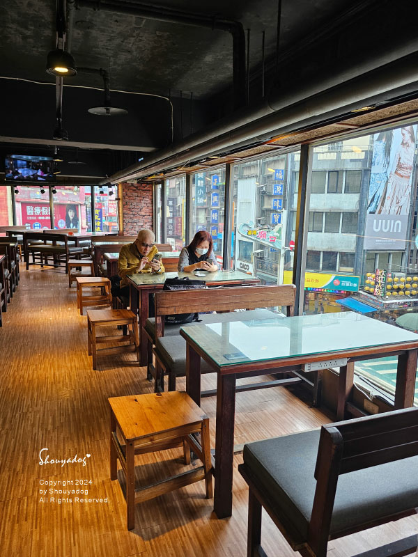 【複合式餐廳】大嘴巴茶坊 基隆廟口下午茶宵夜首選