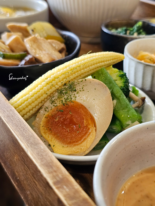 Utroo café 寓所咖啡 坐落於信義區的美食藝術 日式