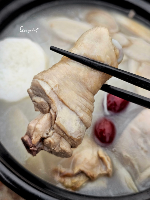 3道暖心的雞湯料理｜KKLife 黑蒜藥膳雞湯 人蔘紅棗雞湯 牛蒡山藥雞湯