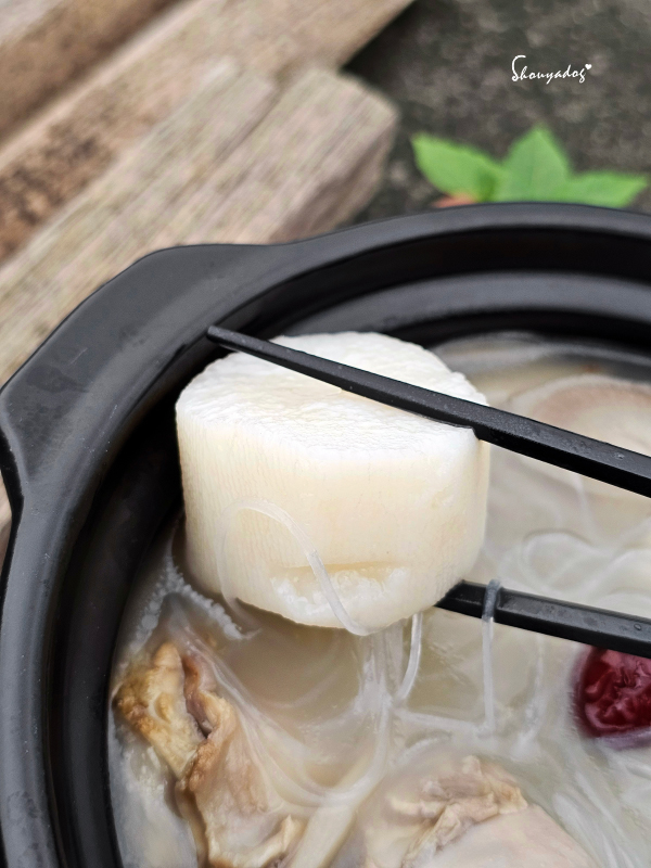 3道暖心的雞湯料理｜KKLife 黑蒜藥膳雞湯 人蔘紅棗雞湯 牛蒡山藥雞湯