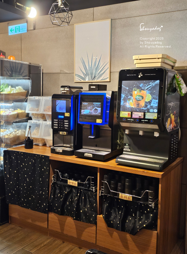 肉多多火鍋-基隆愛二店 全台全天候平假日不限時!  輕量級套餐299元起， 蔬食自助吧吃到飽，CP值超高！ (西門店.淡水店例假日除外，湯底.服務費另計)