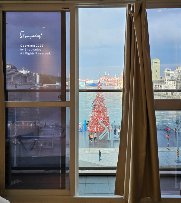 基隆中華郵輪文旅-海洋廣場海景房窗外景色