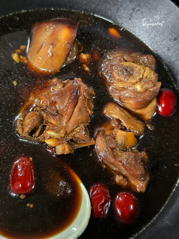 3道暖心的雞湯料理｜KKLife 黑蒜藥膳雞湯 人蔘紅棗雞湯 牛蒡山藥雞湯