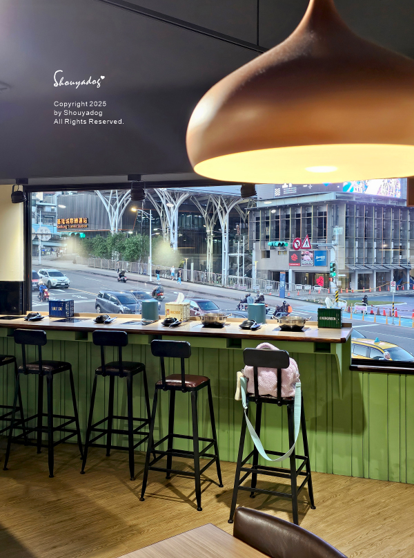 基隆中華郵輪文旅-吃火鍋慶生