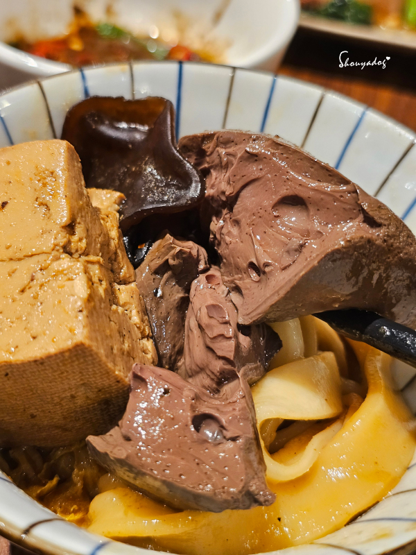 潮牛殿溫體牛創意鍋物｜台北溫體牛火鍋食記｜祝我自己生日快樂