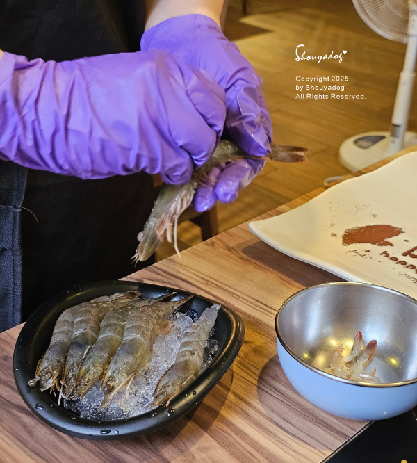 肉多多火鍋-基隆愛二店 全台全天候平假日不限時!  輕量級套餐299元起， 蔬食自助吧吃到飽，CP值超高！ (西門店.淡水店例假日除外，湯底.服務費另計)