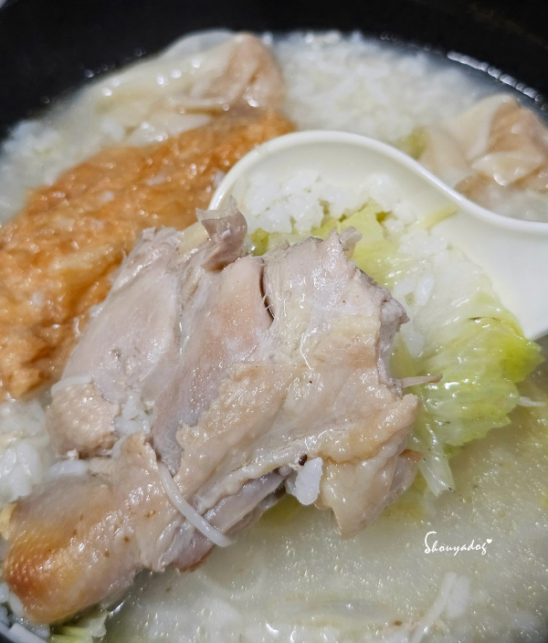 濃郁的湯頭-和爛爛的菜與粥一同入口-實在是太幸福了