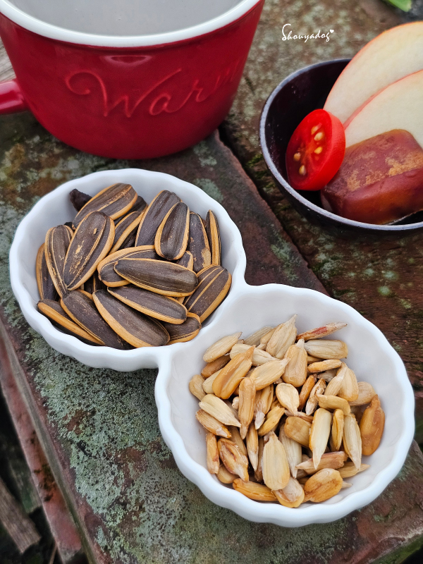 剝好的葵瓜子還可以用來灑優格-拌沙拉-點綴義大利麵