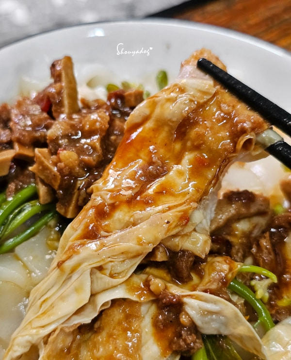 栗園米食-國宴粄條-辣味炸醬粄條-豆皮沾醬