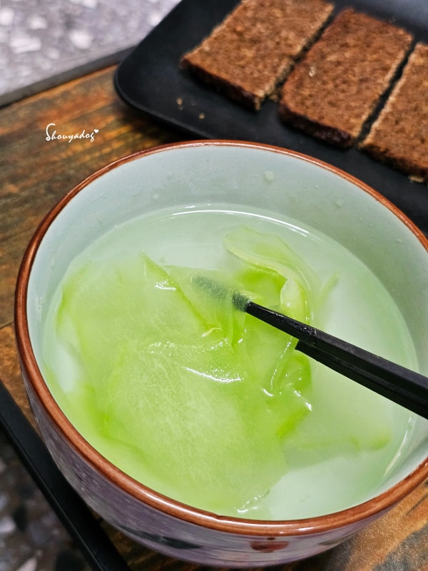 簡約版Smørrebrød-燙熟佛手瓜薄片
