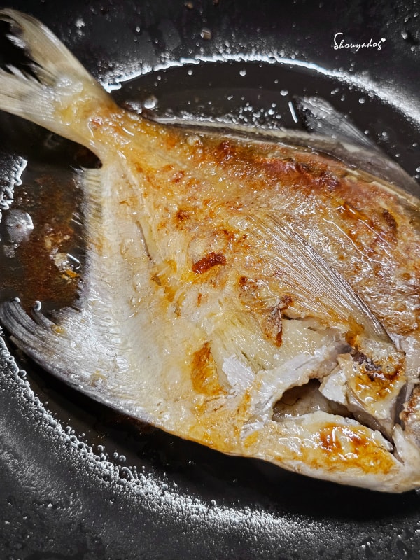 廚房好物推薦 | CUGF廚貴妃:不傷鍋的包鋼矽膠鍋鏟、自動開合噴倒兩用油瓶,小瓢蟲也愛的料理時光 - 第15張圖 廚房好物推薦 | CUGF廚貴妃:不傷鍋的包鋼矽膠鍋鏟、自動開合噴倒兩用油瓶,小瓢蟲也愛的料理時光