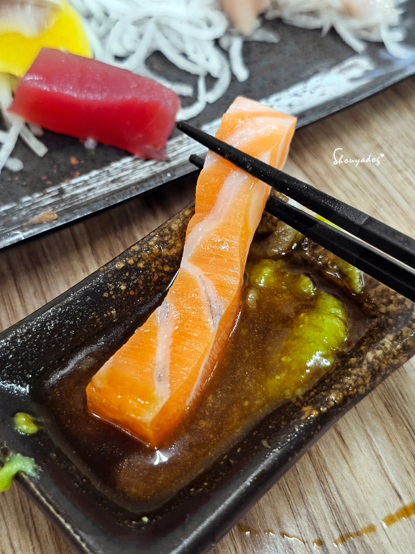 淡水美食推薦-阿賓哥平價生魚片丼飯-鮭魚