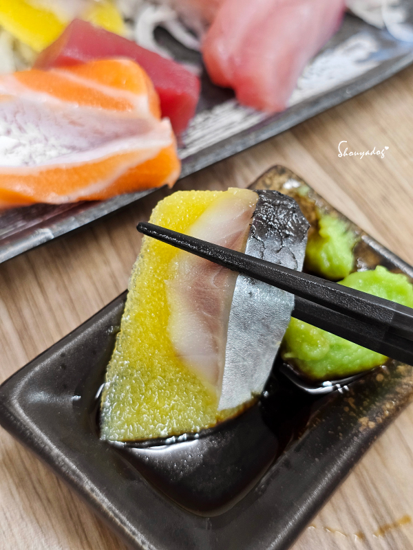 日料科普-黃金鯡魚尼信與日式沢庵漬醃黃瓜片解膩配角