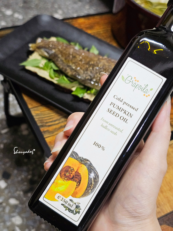 地中海輕食食譜:Mezete 香草鷹嘴豆泥鱸魚三明治、馬鈴薯扁豆精力湯與蒜香青醬雞腿排恐龍造型義大利麵餐盒 - 第8張圖 Grapoila冷壓南瓜籽油