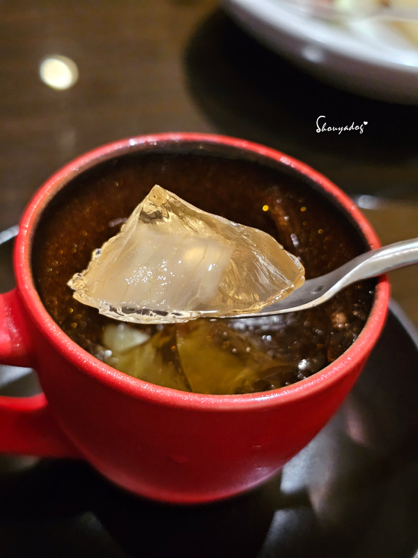 心月懷石套餐甜點-精緻梅酒凍搭配大大塊蘆薈果肉消暑結尾-蘆薈果肉