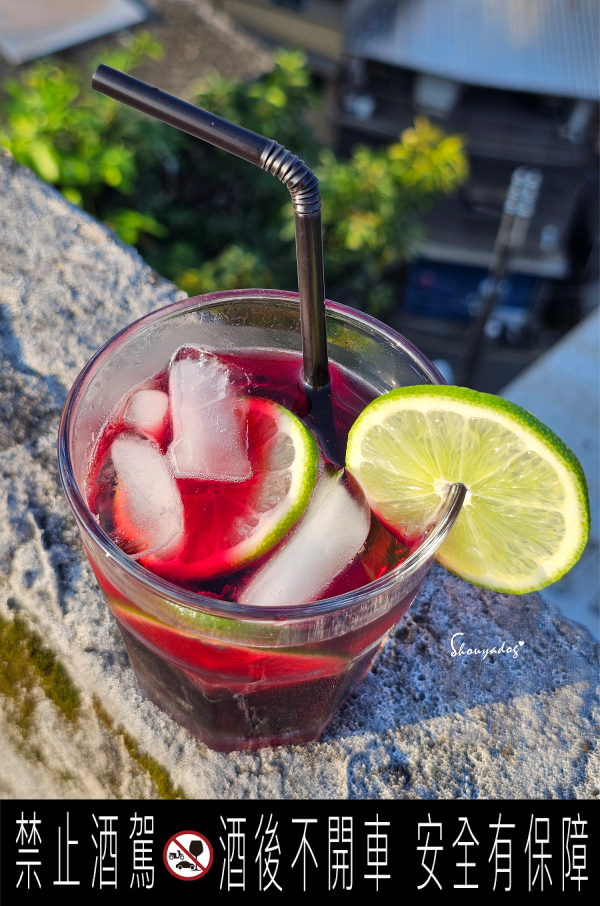 7-11紅酒調酒-惡魔小甜心Little Berry Imp草莓可樂微醺調酒特寫