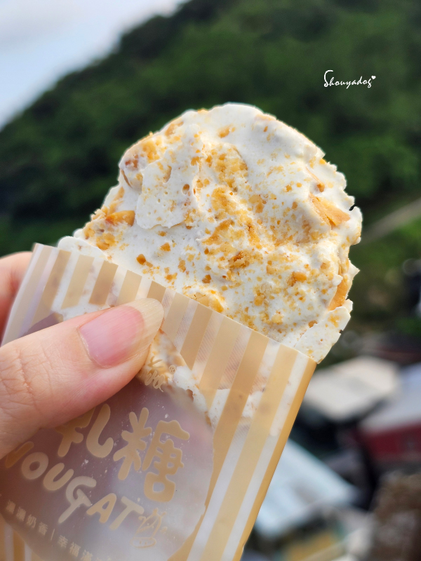 追劇零食團購推薦-好滋好滋醇濃牛軋糖-打開一片