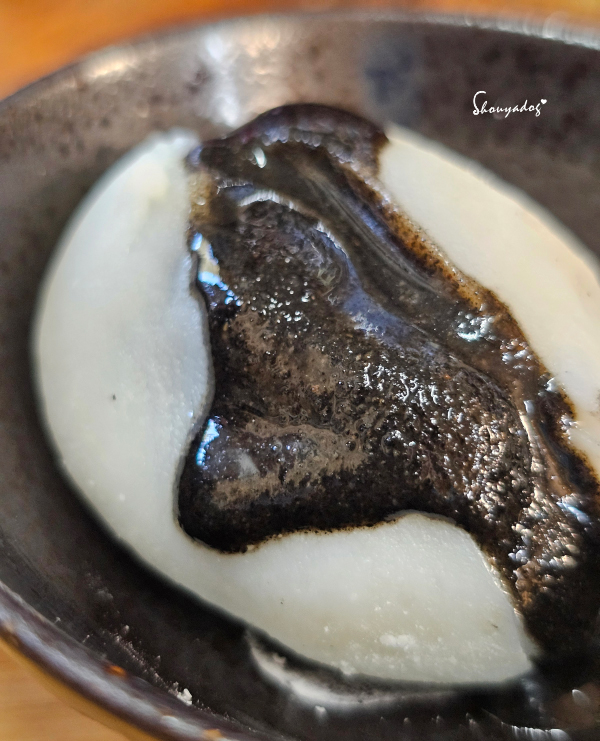 嘉義布袋伴手禮|木草麵包爆漿Q麻糬:不黏牙的細皮嫩肉,中秋烤肉甜點首選 - 第9張圖 宅配下午茶團購-木草麵包爆漿麻糬芝麻流沙斷面秀