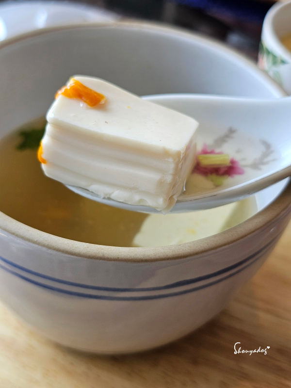 基隆景觀餐廳|正濱漁港彩色屋海景搖滾區 🌊 母湯 Mom’s Soup:老宅私廚漁村媽媽料理 - 第19張圖 基隆景觀餐廳推薦-母湯MomsSoup-丸子湯-豆腐