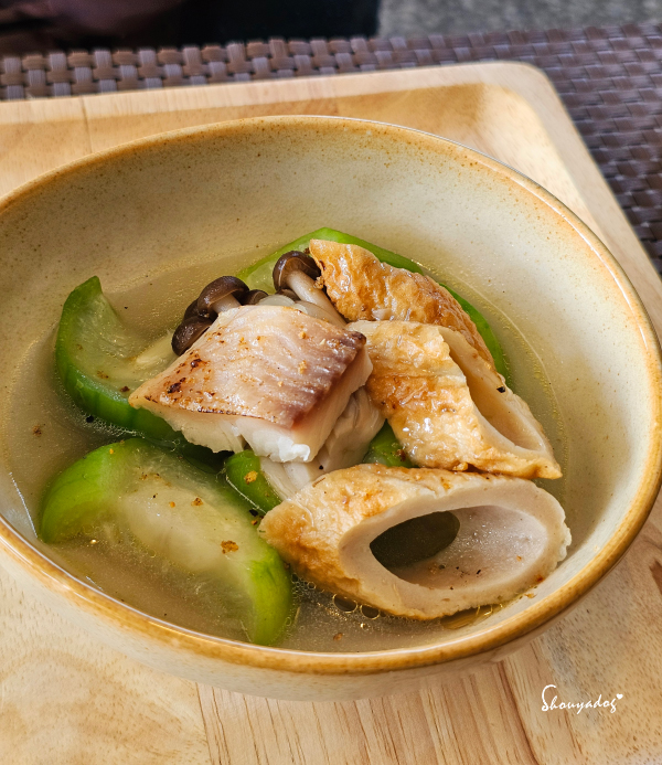 基隆景觀餐廳|正濱漁港彩色屋海景搖滾區 🌊 母湯 Mom’s Soup:老宅私廚漁村媽媽料理 - 第24張圖 基隆景觀餐廳推薦-母湯MomsSoup-綜合季節時蔬