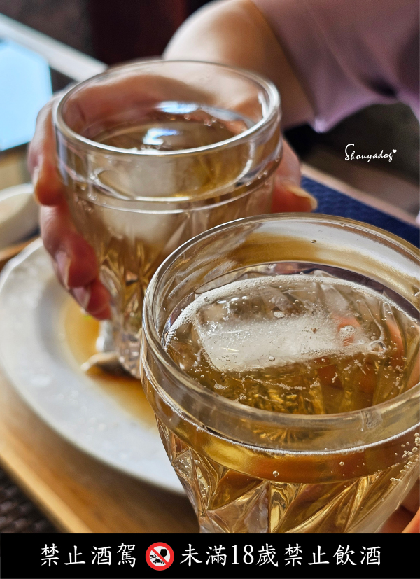 基隆景觀餐廳|正濱漁港彩色屋海景搖滾區 🌊 母湯 Mom’s Soup:老宅私廚漁村媽媽料理 - 第38張圖 基隆景觀餐廳推薦-母湯MomsSoup-梅酒乾杯