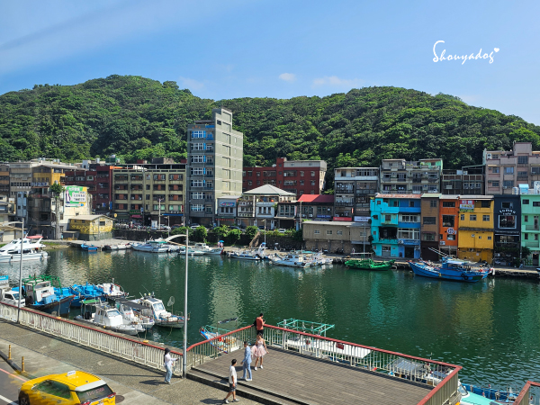基隆景觀餐廳|正濱漁港彩色屋海景搖滾區 🌊 母湯 Mom’s Soup:老宅私廚漁村媽媽料理 - 第54張圖 基隆景觀餐廳推薦-母湯MomsSoup-正濱漁港彩色屋海景-路人婚紗